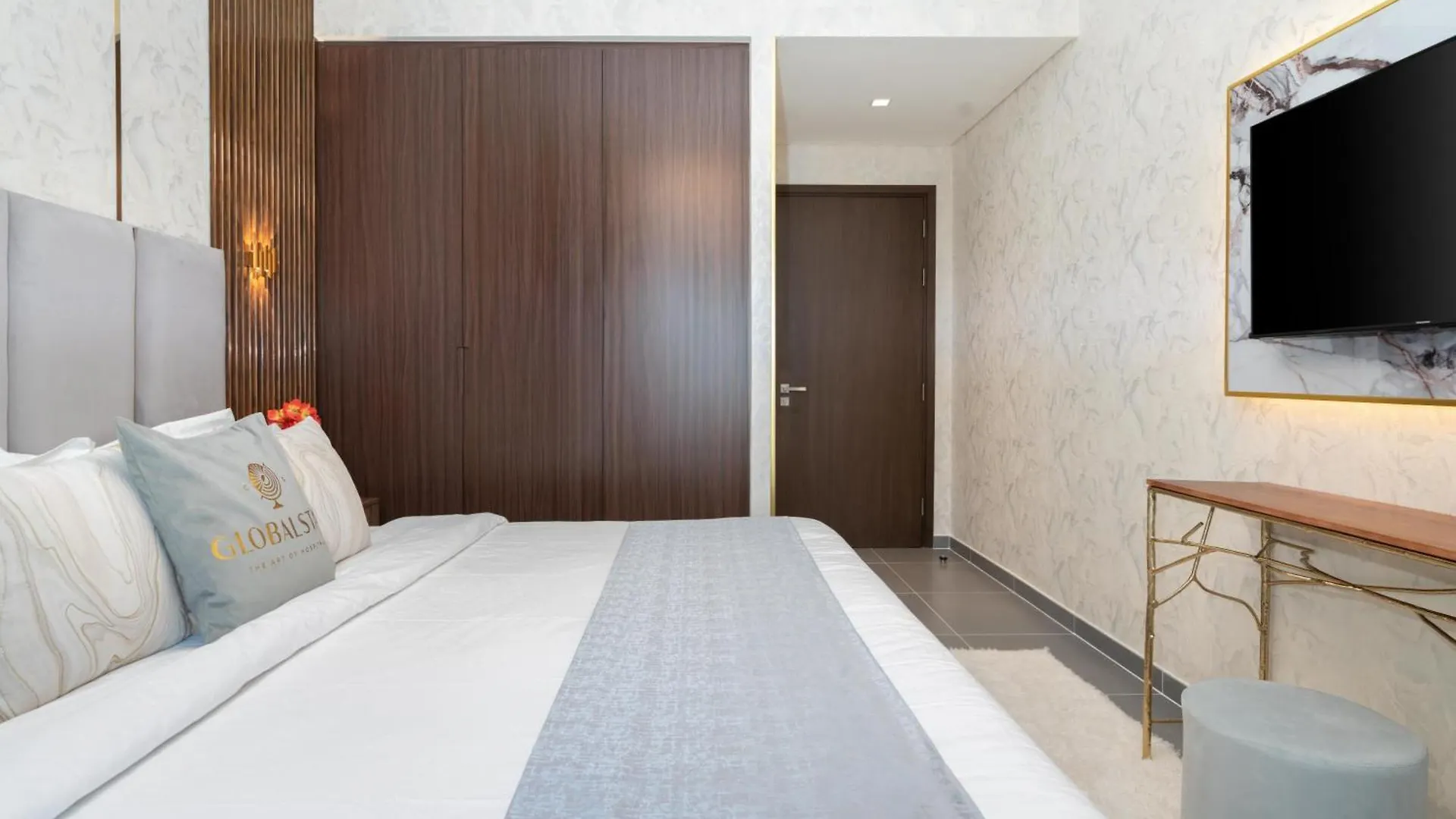 Globalstay Creek Edge Tower Elegant Apartments Dubai