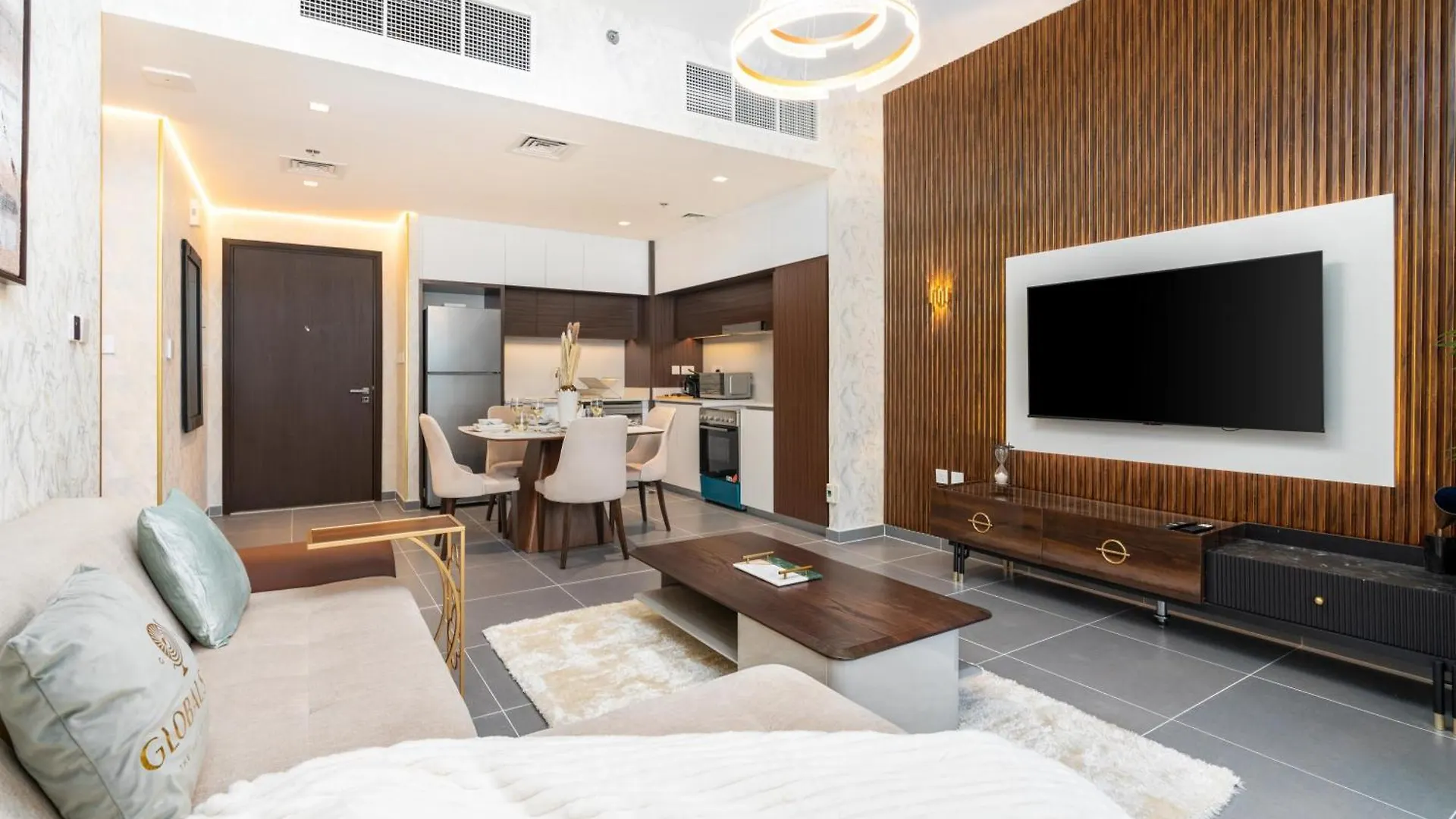 Globalstay Creek Edge Tower Elegant Apartments Dubai