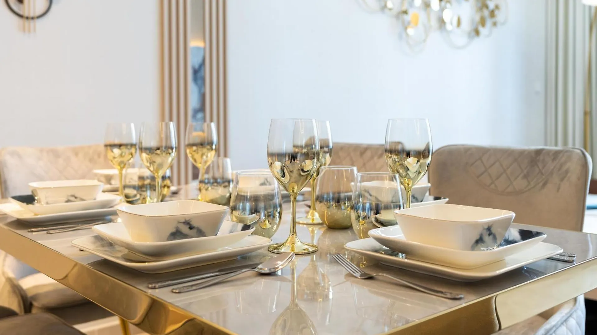 Globalstay Creek Edge Tower Elegant Apartments Dubai